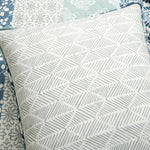 California King Lightweight 3 Piece Reversible Botanical Blue Damask Quilt Set