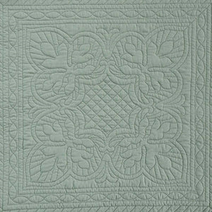 King Size 3 Piece Reversible Scalloped Edges Microfiber Quilt Set in Seafoam